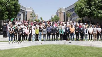 وزير الثقافة يلتقي شباب الدفعة الأولى من البرنامج الرئاسي لتأهيل النشء للقيادة (JPLP).. هنو: مشاركة الوزارة تؤكد أن الثقافة والفنون ليست ترفا بل أساس لبناء الإنسان وصياغة وعيه