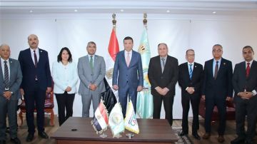 الزراعة تسعى لتصنيع آلات تطويش الذرة محليا الزراعة تسعى لتصنيع آلات تطويش الذرة محليا