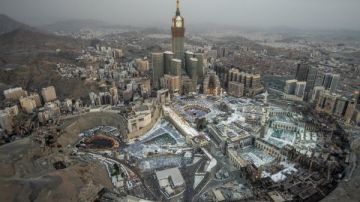 بث مباشر.. شعائر خطبة الجمعة اليوم من الحرمين الشريفين