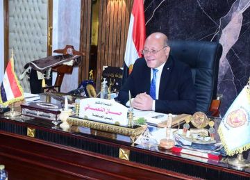 رئيس جامعة سوهاج: المرحلة المقبلة تتطلب فكرا قياديا متجددا لتحقيق رؤية الجامعة المستقبلية رئيس جامعة سوهاج: المرحلة المقبلة تتطلب فكرا قياديا متجددا لتحقيق رؤية الجامعة المستقبلية