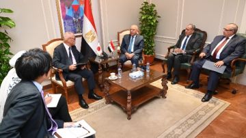 منها مترو الإنفاق.. وزير الصناعة يستقبل السفير الياباني بالقاهرة لمتابعة المشروعات