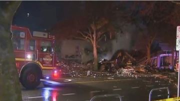 انفجار في أكبر مصنع فحم بأمريكا وسقوط قتـ.لى ومصابين انفجار في أكبر مصنع فحم بأمريكا وسقوط قتـ.لى ومصابين