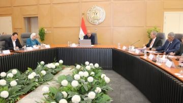 وزير الكهرباء يوجه بـ مجابهة ارتفاع الأحمال وزيادة الاستهلاك خلال الصيف وتطوير الشبكة القومية