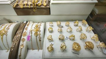 سعر الذهب اليوم في مصر.. قفزة جديدة وهذا ثمن عيار 21 بالمصنعية