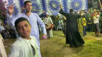 أستاذ بالأزهر: العبارات الشعبية في الأفراح والعزاء تحمل أصالة اللغة وروح الدعاء