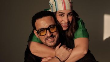 العمر كله وإنتي معايا.. دياب يحتفل بعيد ميلاد زوجته العمر كله وإنتي معايا.. دياب يحتفل بعيد ميلاد زوجته