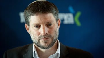 سموتريتش لـ نتنياهو: حان وقت فرض السيادة الإسرائيلية بشكل كامل وكل شيء جاهز سموتريتش لـ نتنياهو: حان وقت فرض السيادة الإسرائيلية بشكل كامل وكل شيء جاهز