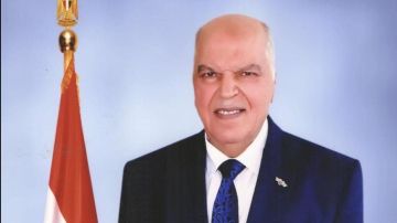 في واقعة هي تكية؟! .. نقابة المعلمين تشيد بمحافظ المنيا وتهاجم وسائل الإعلام في واقعة هي تكية؟! .. نقابة المعلمين تشيد بمحافظ المنيا وتهاجم وسائل الإعلام