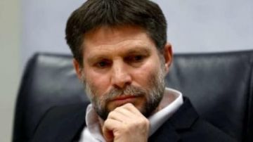 سموتريتش يهدد بالاستقالة حال موافقة نتنياهو على صفقة مع حماس سموتريتش يهدد بالاستقالة حال موافقة نتنياهو على صفقة مع حماس