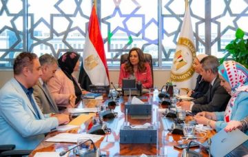 منال عوض تستعرض موازنة البيئة وتشيد بدور صندوق حماية البيئة لتوفير التمويل للمشروعات البيئية منال عوض تستعرض موازنة البيئة وتشيد بدور صندوق حماية البيئة لتوفير التمويل للمشروعات البيئية