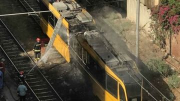 بسبب ماس كهربائي.. إخماد حريق مفاجئ اندلع في ترام الرمل بالإسكندرية بسبب ماس كهربائي.. إخماد حريق مفاجئ اندلع في ترام الرمل بالإسكندرية