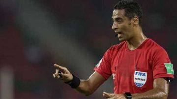 بيراميدز يشكو الحكم أمين عمر بعد تربصه بـ يوريشيتش بيراميدز يشكو الحكم أمين عمر بعد تربصه بـ يوريشيتش