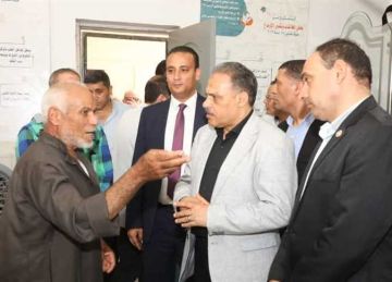 في زيارة تفقدية للمركز التكنولوجي بمنيا القمح.. محافظ الشرقية يوجه بالتيسير على المواطنين