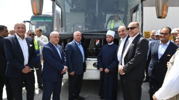 وزراء الصناعة وقطاع الأعمال والعمل والأوقاف يتفقدون مصانع شركة النصر للسيارات وزراء الصناعة وقطاع الأعمال والعمل والأوقاف يتفقدون مصانع شركة النصر للسيارات