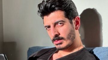 تجديد حبس البلوجر شاكر محظور في عدة اتهامات بالقاهرة