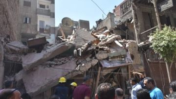 طوارئ في الشرقية بعد انهيار عقار بشارع مولد النبي بالزقازيق