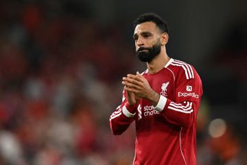 لماذا بكى محمد صلاح بعد مباراة ليفربول و بورنموث؟ لماذا بكى محمد صلاح بعد مباراة ليفربول و بورنموث؟