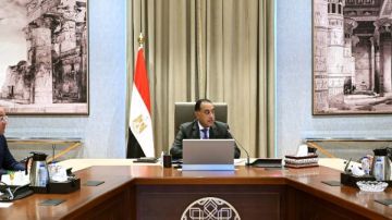 رئيس الوزراء يتابع مشروعات واستثمارات شركة العاصمة الإدارية