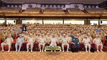 وزير الدفاع يطالب المقاتلين بالوصول لأعلى مستويات الجاهزية للحفاظ على أمن الوطن