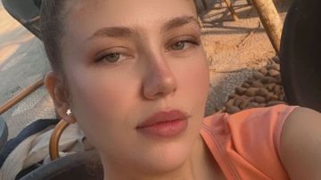 مش هسامحهم.. رحمة حسن ترفض اعتذار العياده المتسببة في سقوط شعرها مش هسامحهم.. رحمة حسن ترفض اعتذار العياده المتسببة في سقوط شعرها