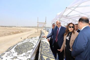وزيرة التنمية المحلية: رفع 675 ألف طن تراكمات من أسفل محور العصار بالقليوبية