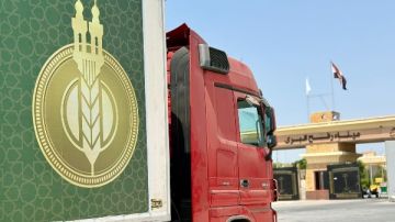 بتوجيهات شيخ الأزهر.. دخول قافلة بيت الزكاة والصدقات الإغاثية الـ 11 إلى أهالينا في غزة صور