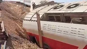 حادث انقلاب قطار مطروح الصحة: رفع درجة الاستعداد القصوى بمستشفيات المنطقة حادث انقلاب قطار مطروح الصحة: رفع درجة الاستعداد القصوى بمستشفيات المنطقة