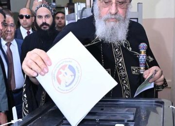 البابا تواضروس: مصر دولة كبيرة وننتظر نائبا أمينا ومخلصا يعمل لصالح الوطن البابا تواضروس: مصر دولة كبيرة وننتظر نائبا أمينا ومخلصا يعمل لصالح الوطن