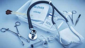 ضبط مستلزمات طبية مجهولة المصدر داخل مخزن بالقاهرة ضبط مستلزمات طبية مجهولة المصدر داخل مخزن بالقاهرة