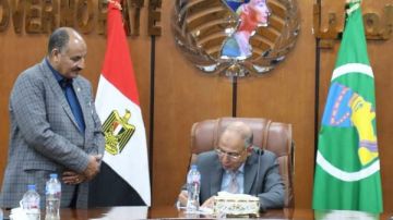 محافظ المنيا يقرر تخفيض مجموع القبول بالصف الأول الثانوي العام والفني محافظ المنيا يقرر تخفيض مجموع القبول بالصف الأول الثانوي العام والفني