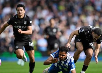  مرموش صنع هدفا .. مانشستر سيتي يسقط أمام برايتون في الدوري الإنجليزي