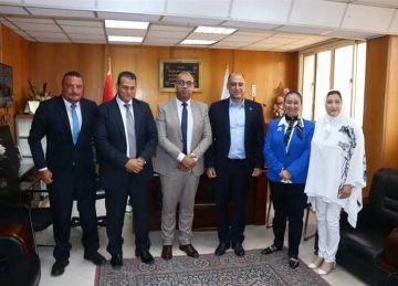 وفد برلماني يلتقي وكيل صحة الإسكندرية لبحث تحسين مستوى الخدمات الطبية وفد برلماني يلتقي وكيل صحة الإسكندرية لبحث تحسين مستوى الخدمات الطبية