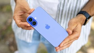 iPhone 17e ..وجه عصري بقلب من الماضي... هل تستحق آبل ثمن الترقية؟ iPhone 17e ..وجه عصري بقلب من الماضي... هل تستحق آبل ثمن الترقية؟