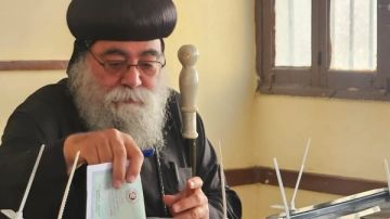 نيافة الأنبا سارافيم يشارك في انتخابات مجلس الشيوخ صور نيافة الأنبا سارافيم يشارك في انتخابات مجلس الشيوخ صور