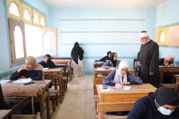 الأزهر يعلن حاجته إلى 1460 معلم مواد شرعية.. بهذه الشروط