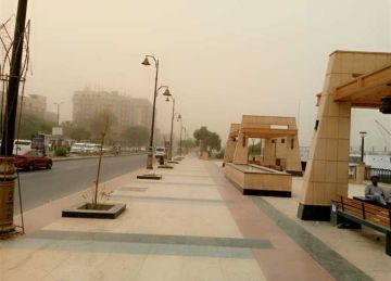 بعد ظهور سحب رعدية.. محافظ أسوان يوجه برفع درجة الاستعداد تحسبا لسقوط أمطار