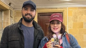 أسما شريف منير تخطف الأنظار مع زوجها شاهد