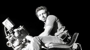 المخرج أحمد خالد ينعى مدير التصوير تيمور تيمور المخرج أحمد خالد ينعى مدير التصوير تيمور تيمور