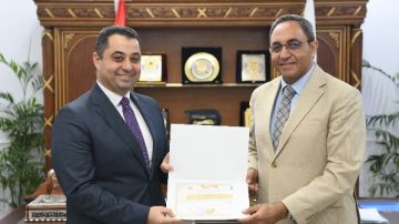 تكريم أطباء وحدات قنا الحاصلة على اعتماد الهيئة العامة للاعتماد والرقابة الصحية