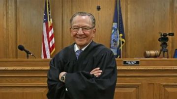 سيرة رجل أمريكي جمع بين العدالة والرحمة .. من هو القاضي الرحيم فرانك كابريو ؟! سيرة رجل أمريكي جمع بين العدالة والرحمة .. من هو القاضي الرحيم فرانك كابريو ؟!