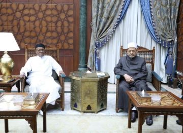 شيخ الأزهر يستقبل رئيس جامعة الملك فيصل بتشاد