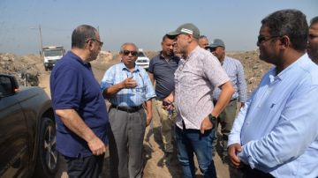 محافظ أسيوط يتفقد رفع إحداثيات وتحديد مسارات طريق البداري والبحر الأحمر