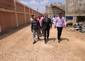 توجيهات بسرعة إنجاز الأعمال في عمارة الإيواء بحي غرب شبين الكوم بالمنوفية