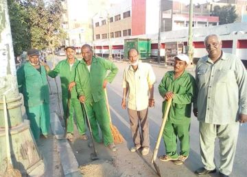 لحمايتهم من الإجهاد الحراري.. راحة 4 ساعات لعمال النظافة بالمنيا