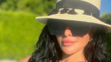 ميرهان حسين تخطف الأنظار بإطلالة من عطلتها الصيفية