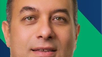 أسامة الشاهد: خطة التنمية ورؤية الحكومة 2030 تفتح آفاقا واسعة للاستثمار أسامة الشاهد: خطة التنمية ورؤية الحكومة 2030 تفتح آفاقا واسعة للاستثمار