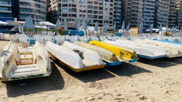 بعد غلق الشواطئ.. محافظة الإسكندرونة توضح معنى ألوان الرايات التحذيرية على البحر