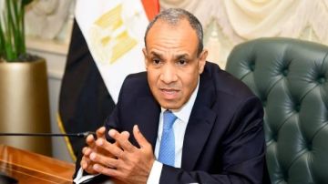 اليوم.. مؤتمر صحفي مشترك بين وزير الخارجية ورئيس وزراء فلسطين أمام معبر رفح اليوم.. مؤتمر صحفي مشترك بين وزير الخارجية ورئيس وزراء فلسطين أمام معبر رفح
