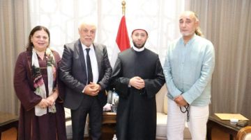 وزير الأوقاف يستقبل نقيب المهن التمثيلية لبحث التعاون في دعم الدراما الدينية