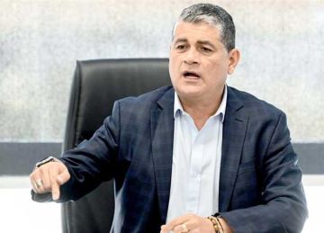  أنحاز للحكام المصريين .. أوسكار رويز يوجه رسالة للأندية قبل انطلاق الدوري